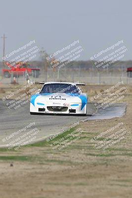 media/Oct-25-2025-CalClub SCCA (Sat) [[34c778dfbe]]/Group 3/Qualifying/